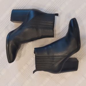Marc Fisher LTD Black Leather Slip on Ankle Boots 8.5M